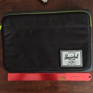 Herschel case